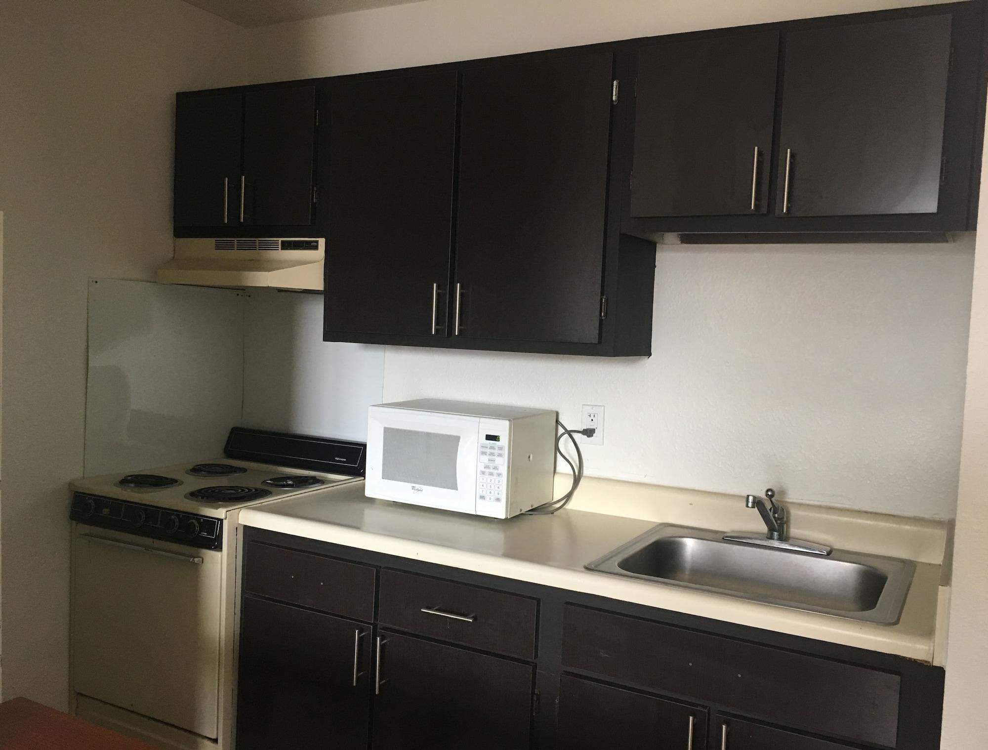 Welcome Suites Hazelwood Extended Stay Hotel Ngoại thất bức ảnh